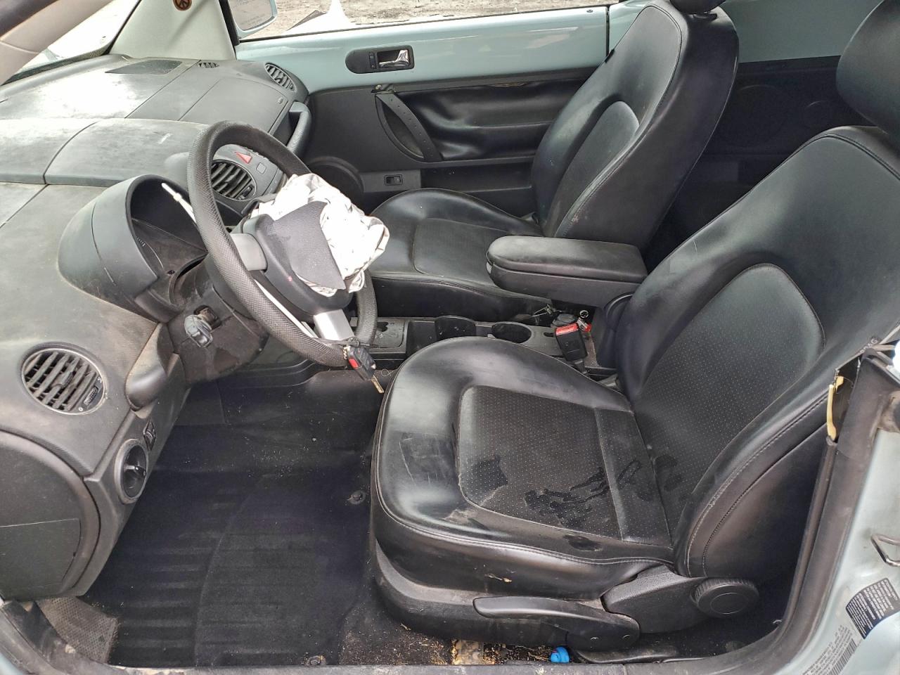 2006 Volkswagen New Beetle Convertible Option Package 1 VIN: 3VWRF31Y16M320572 Lot: 93727015