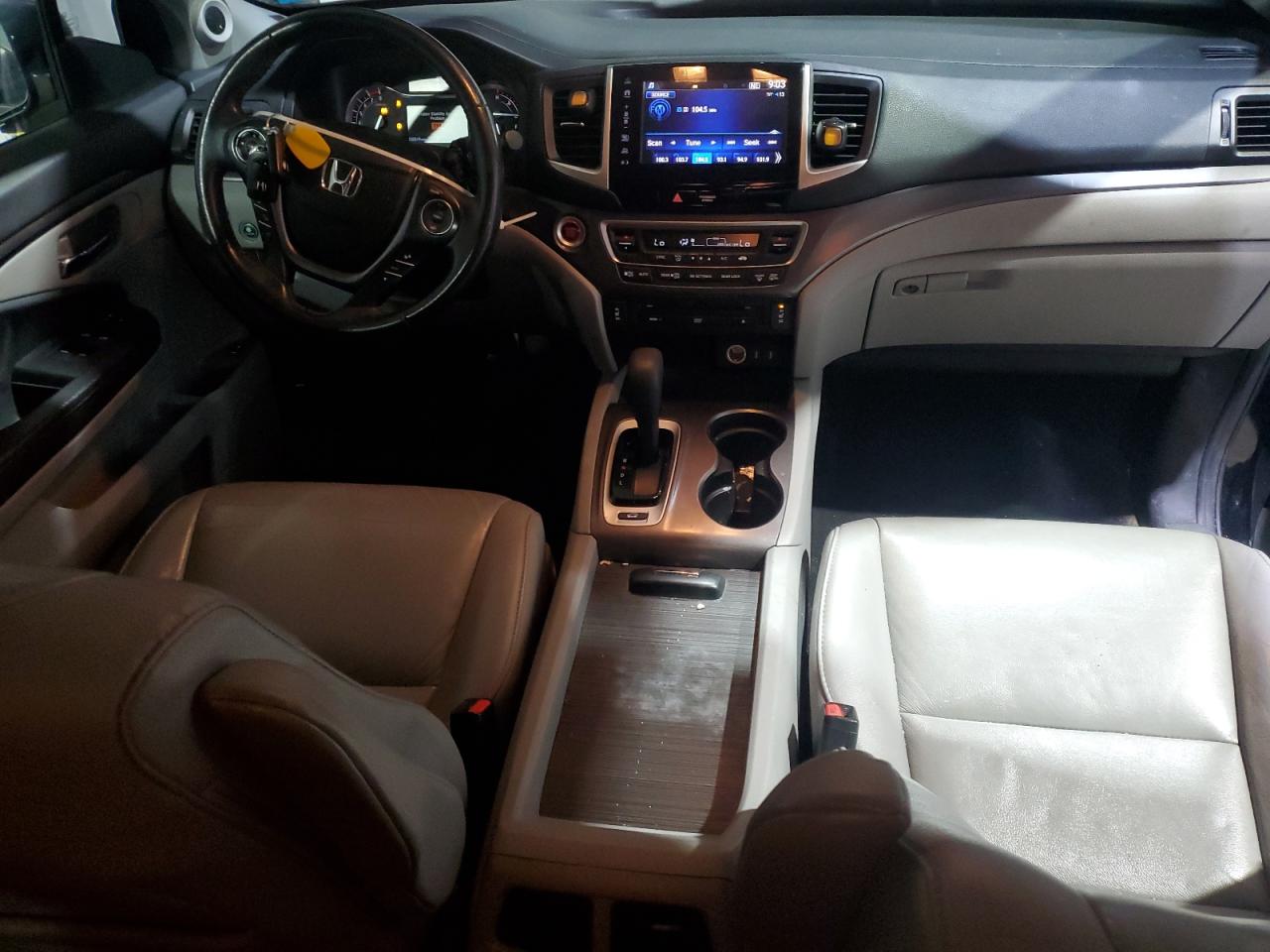 2017 Honda Pilot Exl VIN: 5FNYF6H82HB077349 Lot: 92397695