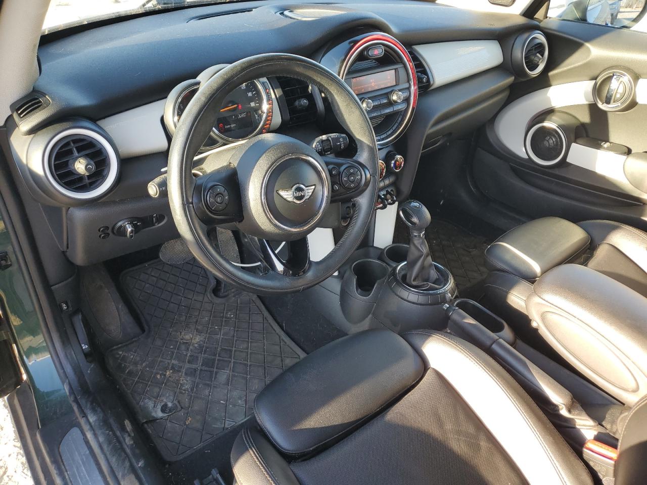 2015 Mini Cooper VIN: WMWXM5C55F2A94753 Lot: 92264875