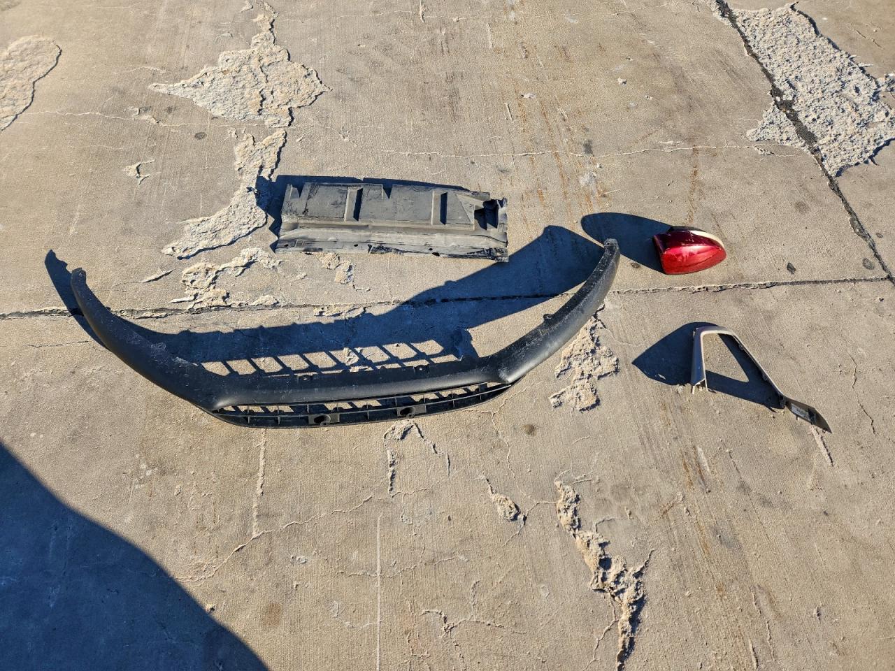 2016 Ford Focus Se VIN: 1FADP3K23GL212452 Lot: 93928245