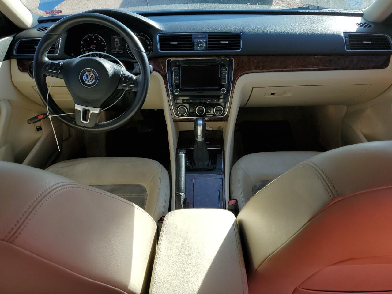 2012 Volkswagen Passat Sel VIN: 1VWCP7A37CC043793 Lot: 92455175