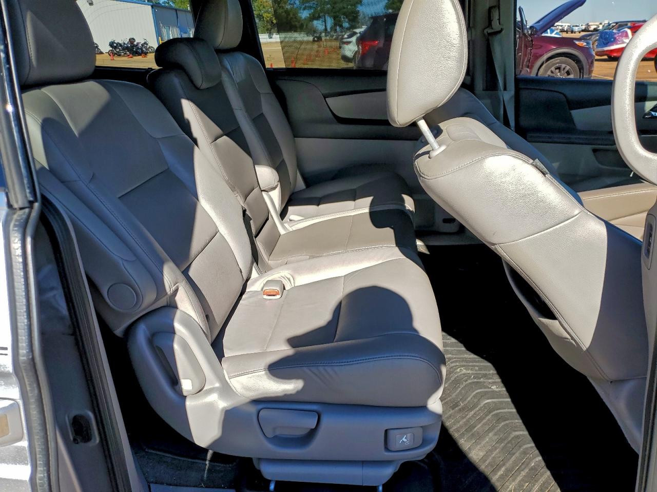 2014 Honda Odyssey Touring VIN: 5FNRL5H98EB033934 Lot: 94523885