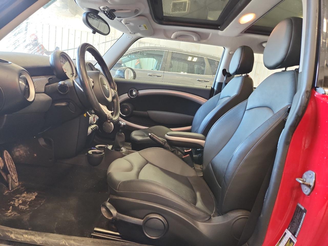 2010 Mini Cooper S VIN: WMWMF7C54ATX44536 Lot: 91277015