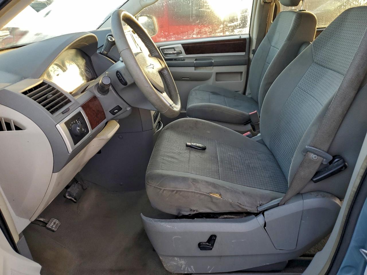 2010 Chrysler Town & Country Touring VIN: 2A4RR5D19AR494955 Lot: 94404785