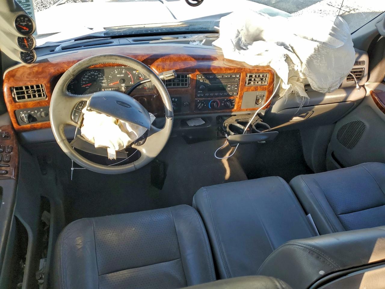 2002 Ford F250 Super Duty VIN: 1FTNW21F52EA42592 Lot: 93763405