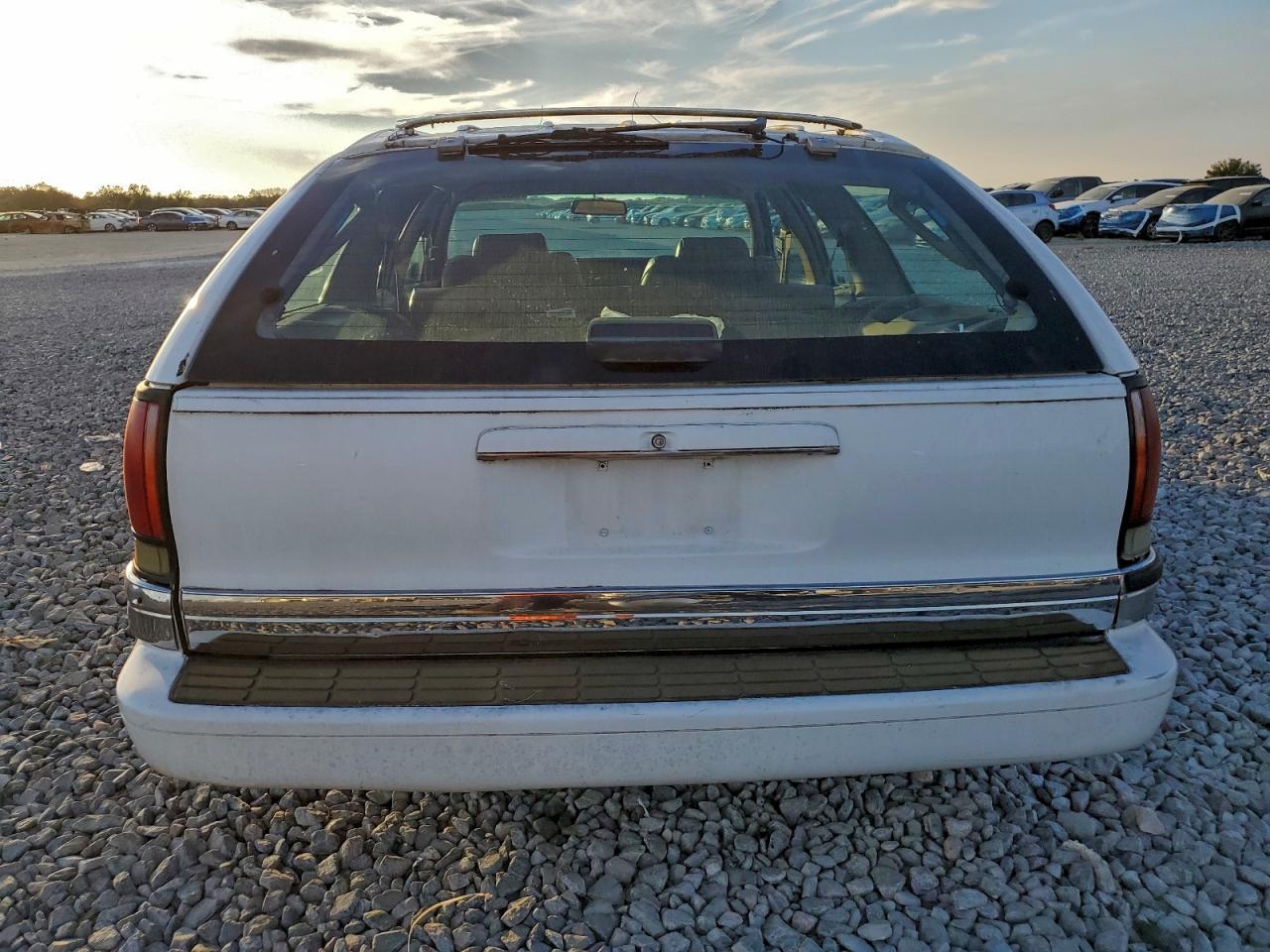 1993 Buick Roadmaster Estate VIN: 1G4BR8373PW404287 Lot: 93842825