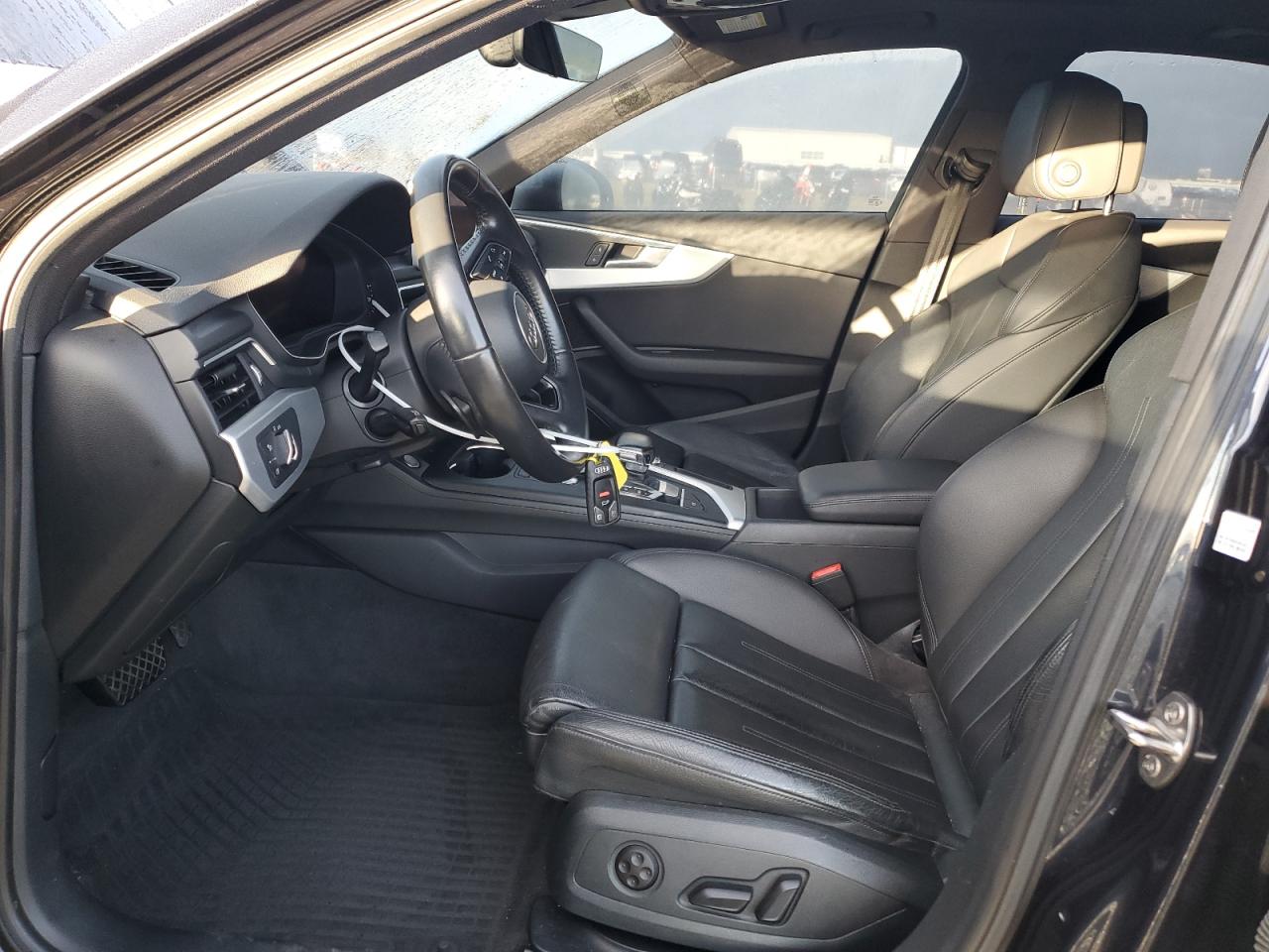 2017 Audi A4 Premium Plus VIN: WAUENAF45HN020862 Lot: 93683395