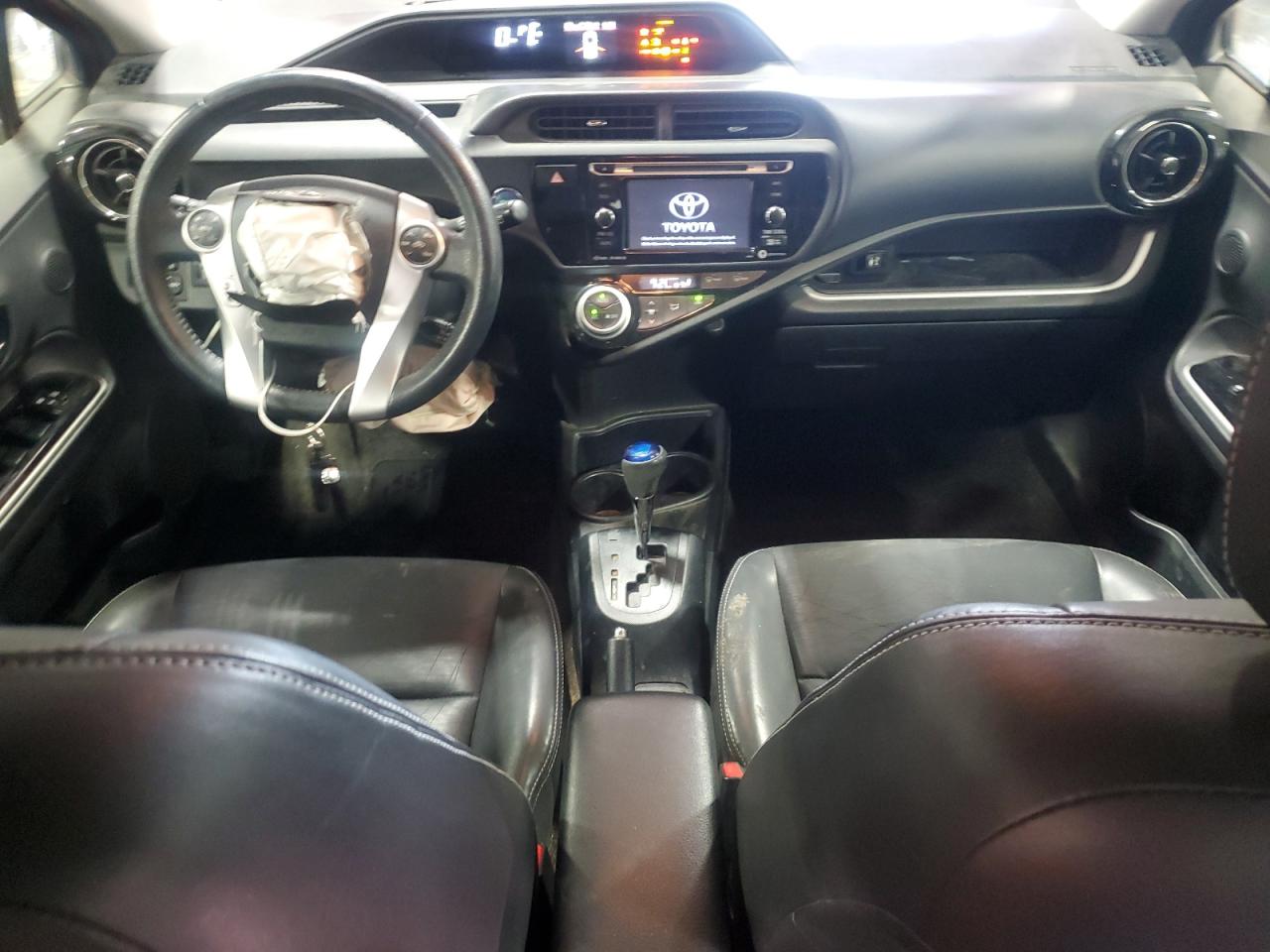 2017 Toyota Prius C VIN: JTDKDTB33H1596703 Lot: 90913485