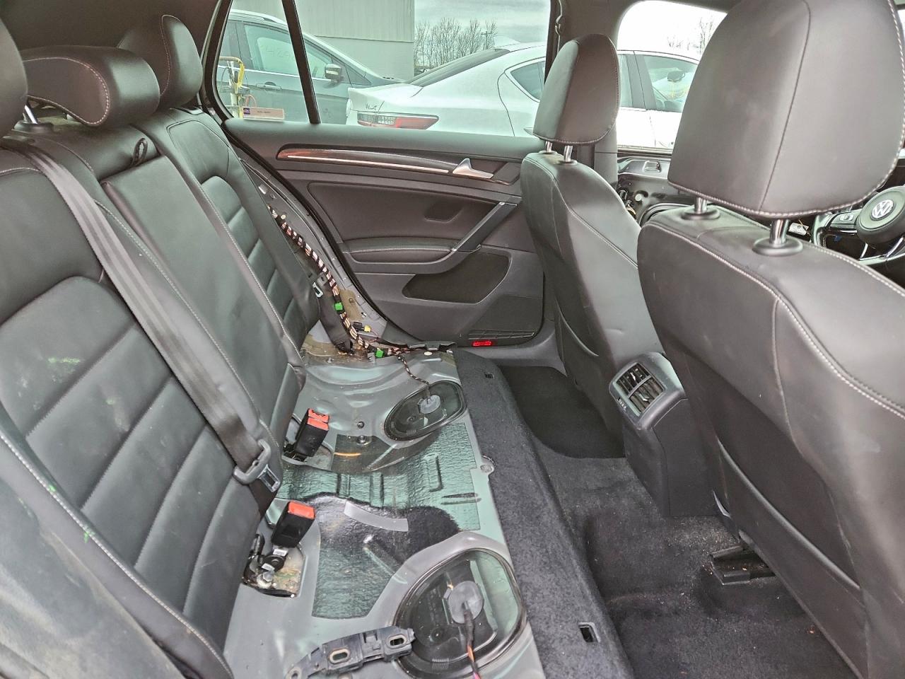 2017 Volkswagen Golf R VIN: WVWWF7AU6HW148973 Lot: 92989655