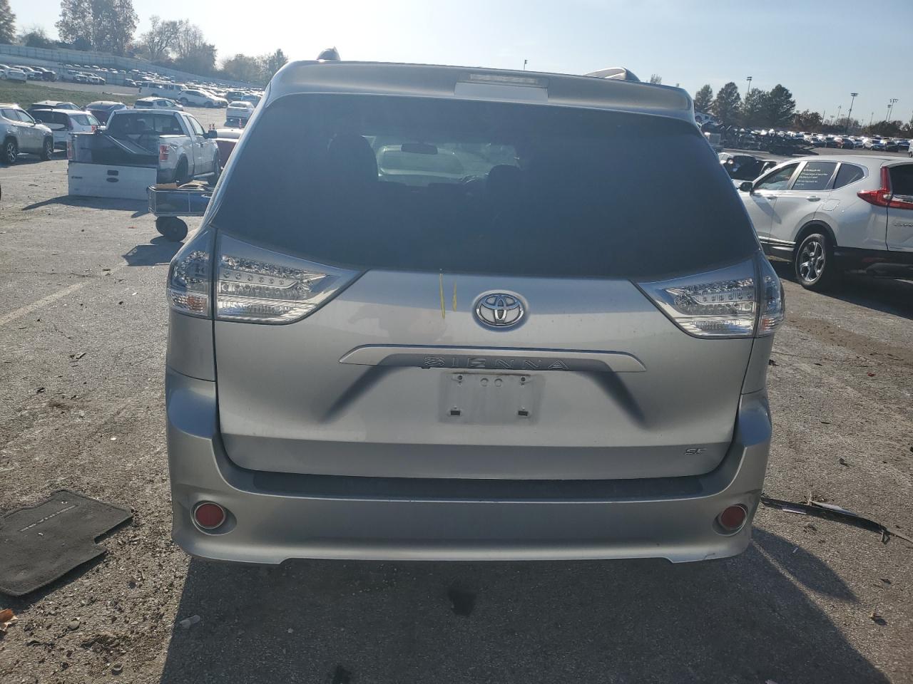 2011 Toyota Sienna Sport VIN: 5TDXK3DC1BS132134 Lot: 92377785