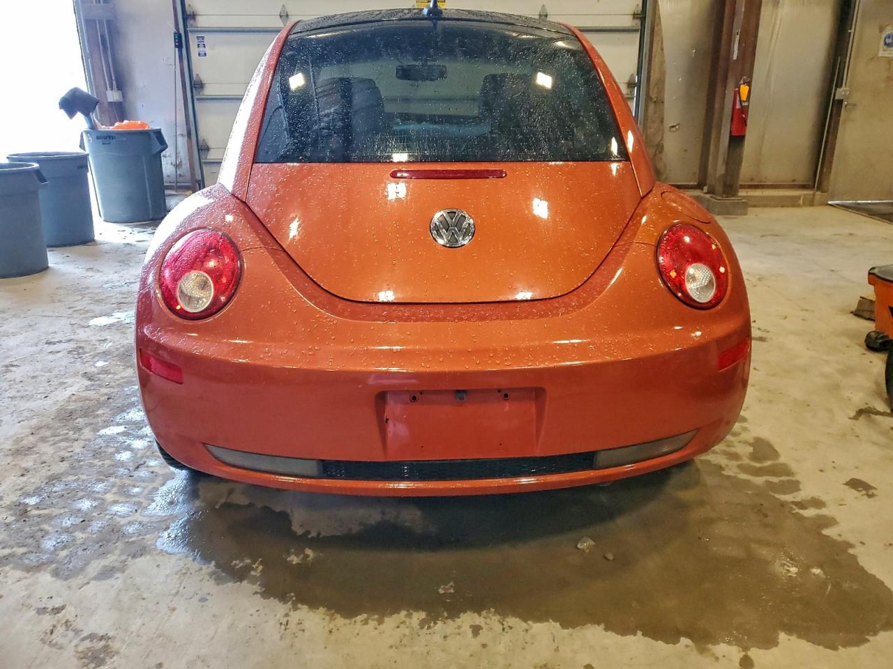 2010 Volkswagen New Beetle VIN: 3VWRW3AG9AM032363 Lot: 94372135