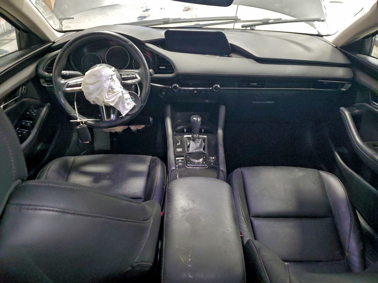 2021 Mazda 3 Preferred VIN: JM1BPACL9M1319560 Lot: 94647275