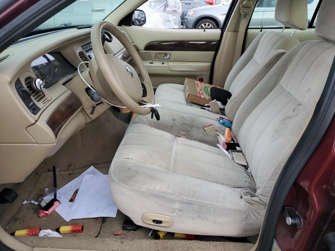 2007 Mercury Grand Marquis Gs VIN: 2MEFM74WX7X604736 Lot: 92181265