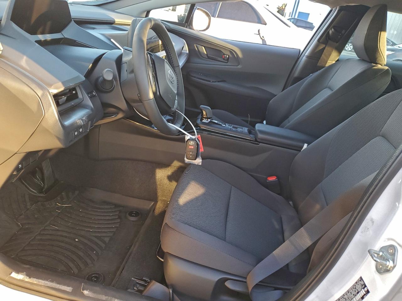 2026 Toyota Prius Le VIN: JTDACAAU4T3065116 Lot: 94503805