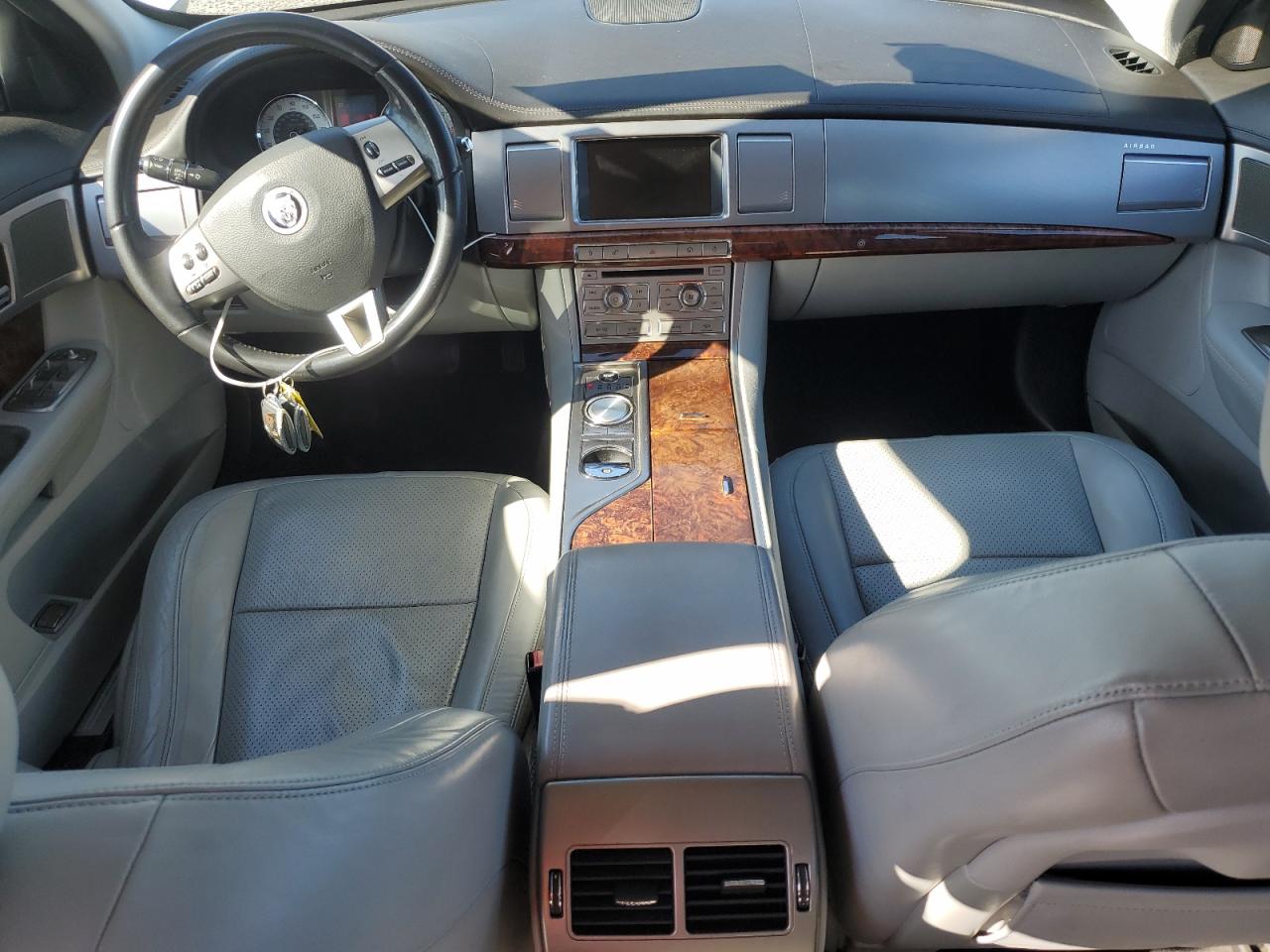 2010 Jaguar Xf Premium VIN: SAJWA0GB3ALR57741 Lot: 93447425