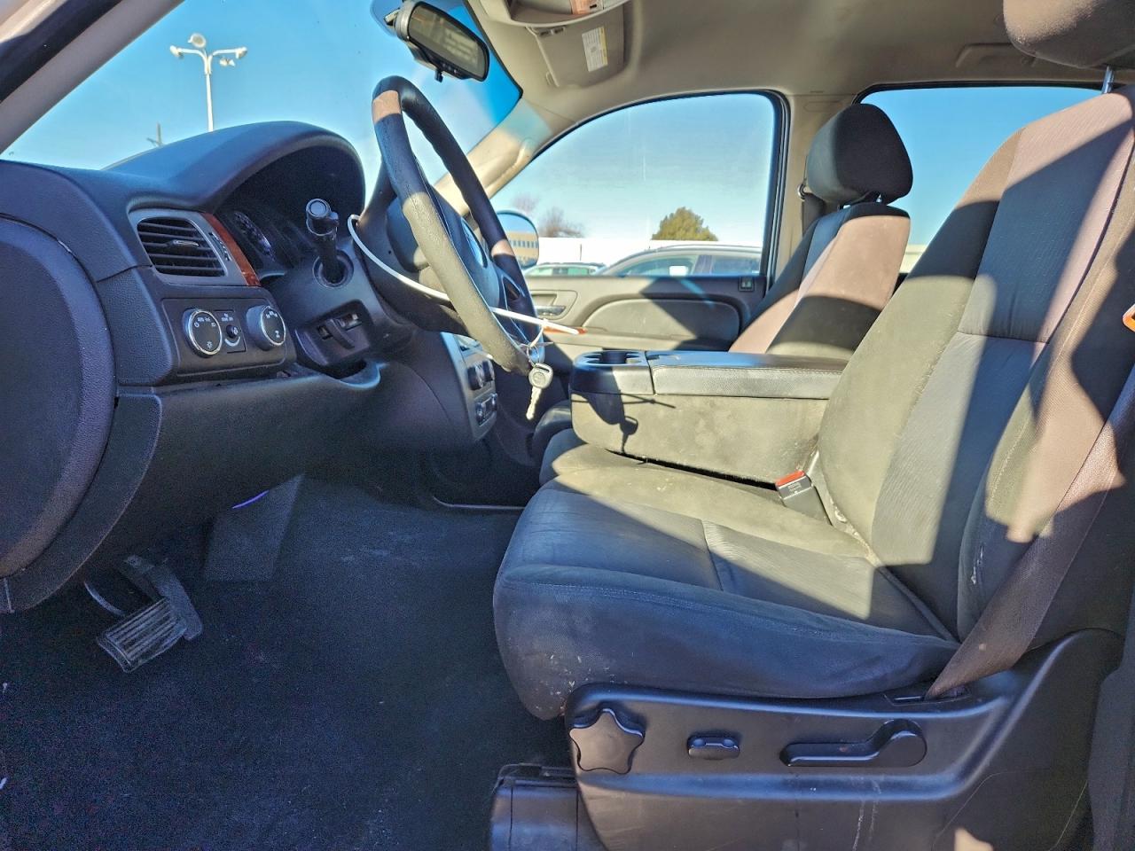 2010 GMC Yukon Xl K1500 Sle VIN: 1GKUKHE31AR284821 Lot: 93332405