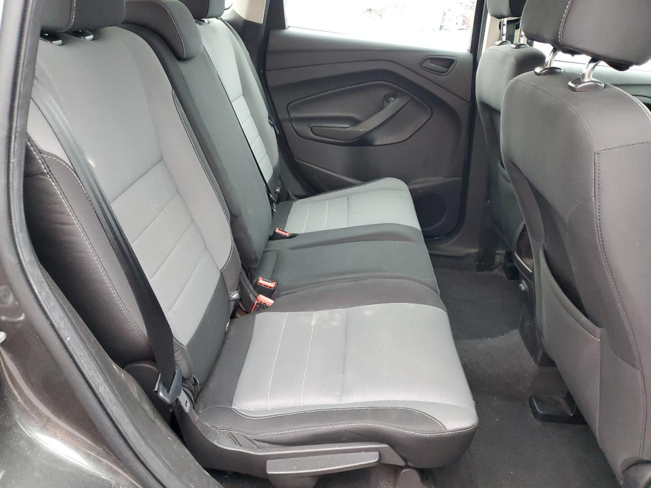 2017 Ford Escape S VIN: 1FMCU0F73HUC67543 Lot: 92160815