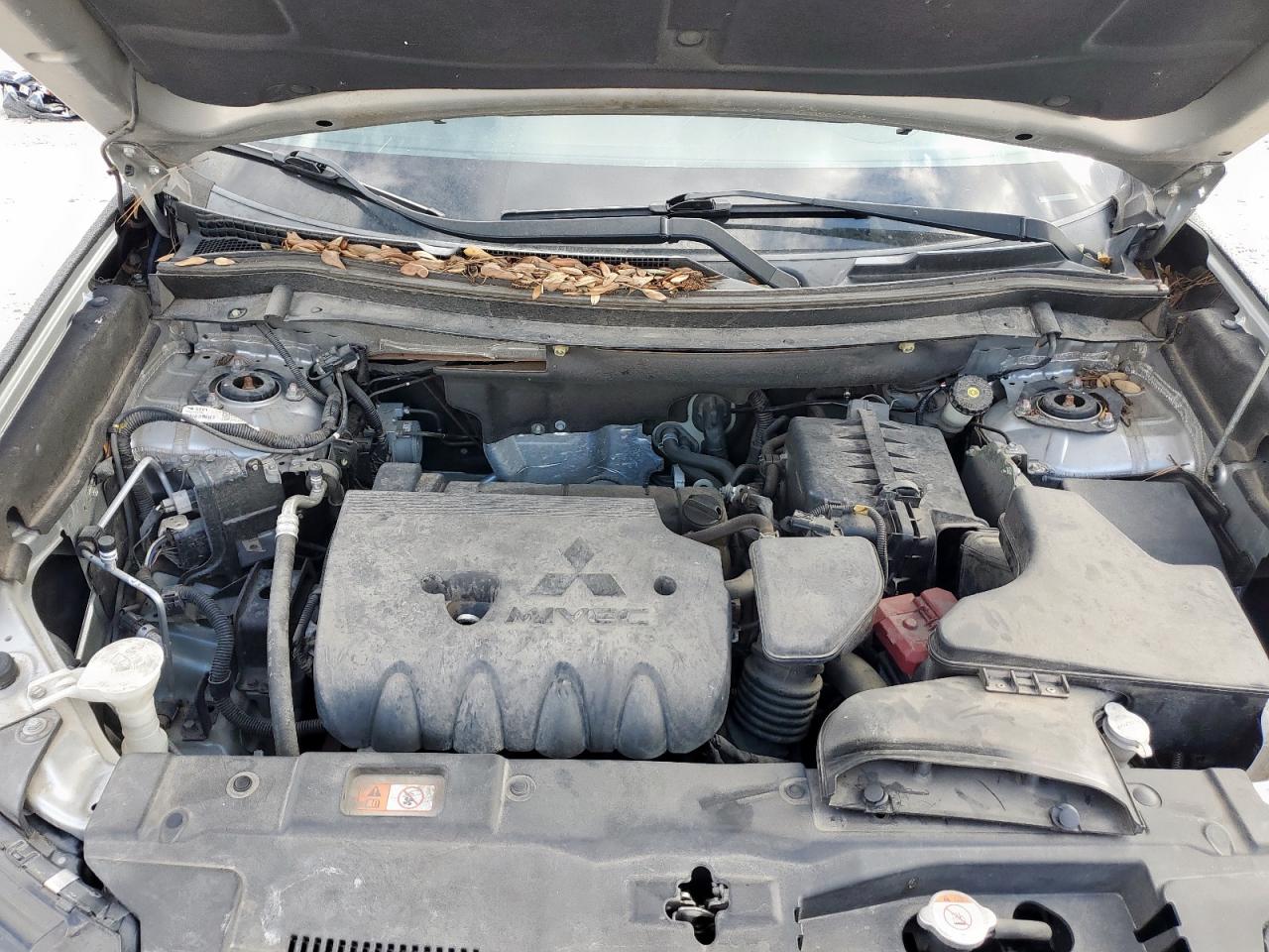 2018 Mitsubishi Outlander Es VIN: JA4AD2A35JZ055631 Lot: 92359885