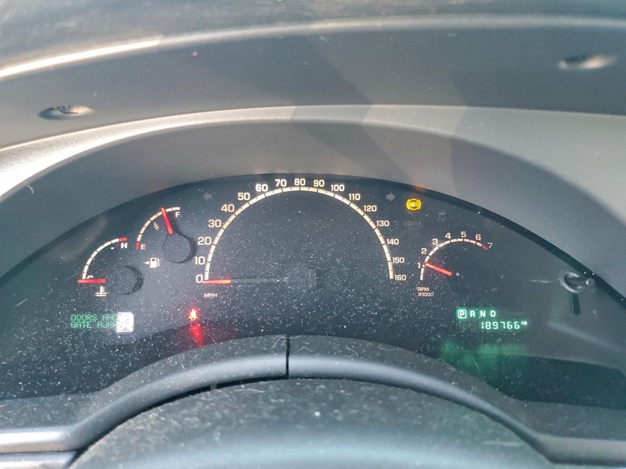 2005 Chrysler Pacifica Touring VIN: 2C4GM68465R502991 Lot: 94325685