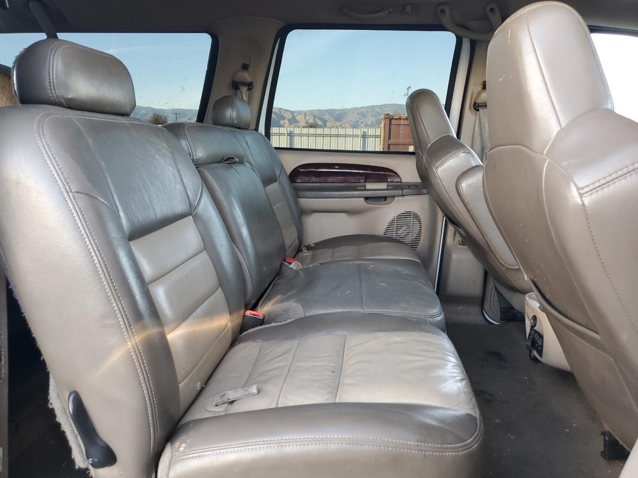 2004 Ford Excursion Eddie Bauer VIN: 1FMSU45PX4EB83535 Lot: 92082325