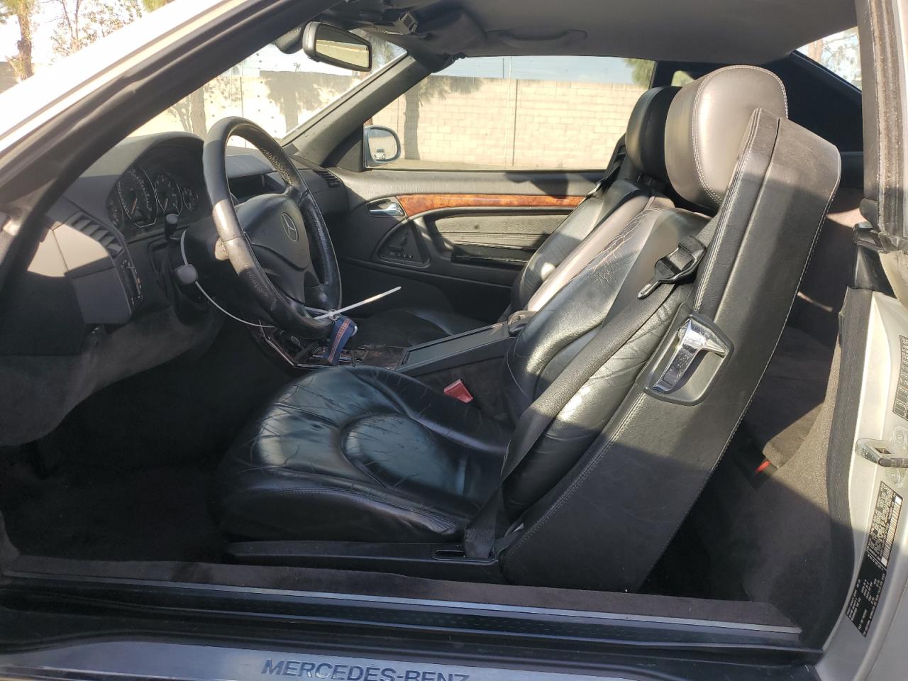 1999 Mercedes-Benz Sl 500 VIN: WDBFA68F3XF171155 Lot: 92052615