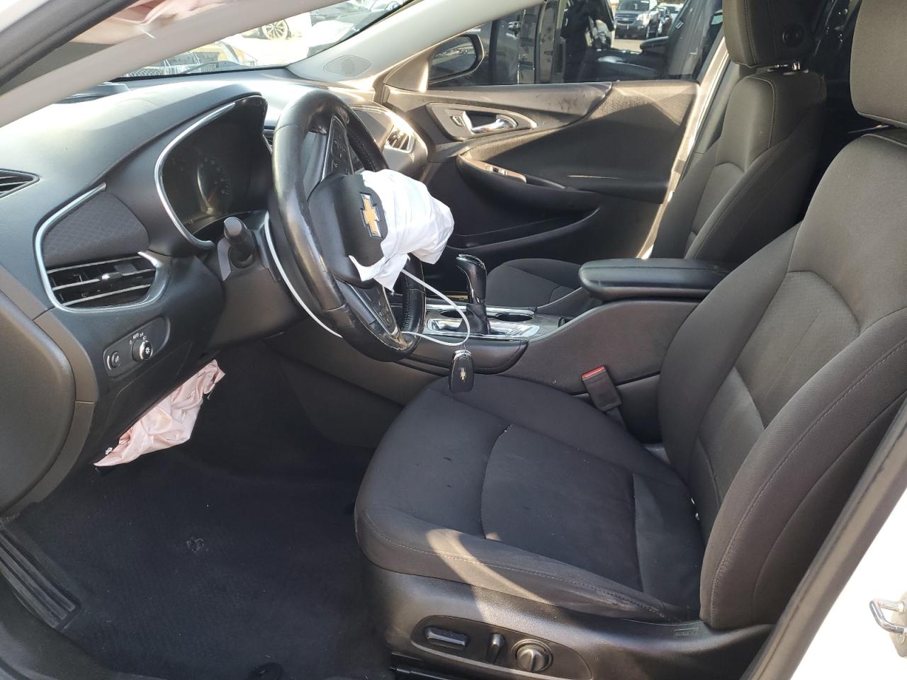 2018 Chevrolet Malibu Lt VIN: 1G1ZD5ST0JF241922 Lot: 93696645