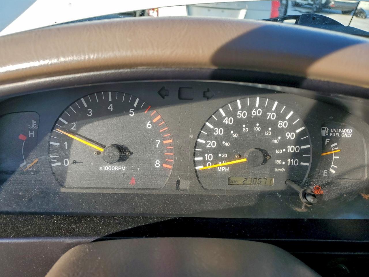 1999 Toyota Tacoma Xtracab VIN: 4TAWN72N0XZ553987 Lot: 93891635