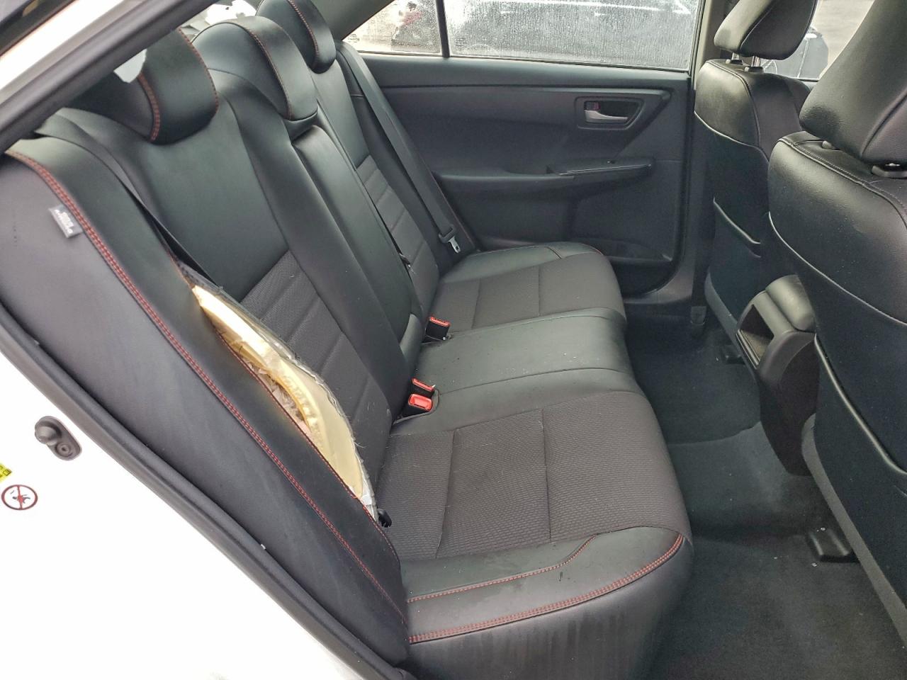 2017 Toyota Camry Le VIN: 4T1BF1FK8HU351812 Lot: 93768045