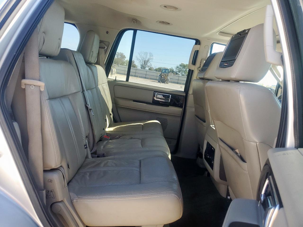 2015 Lincoln Navigator VIN: 5LMJJ2HT9FEJ13817 Lot: 92195755