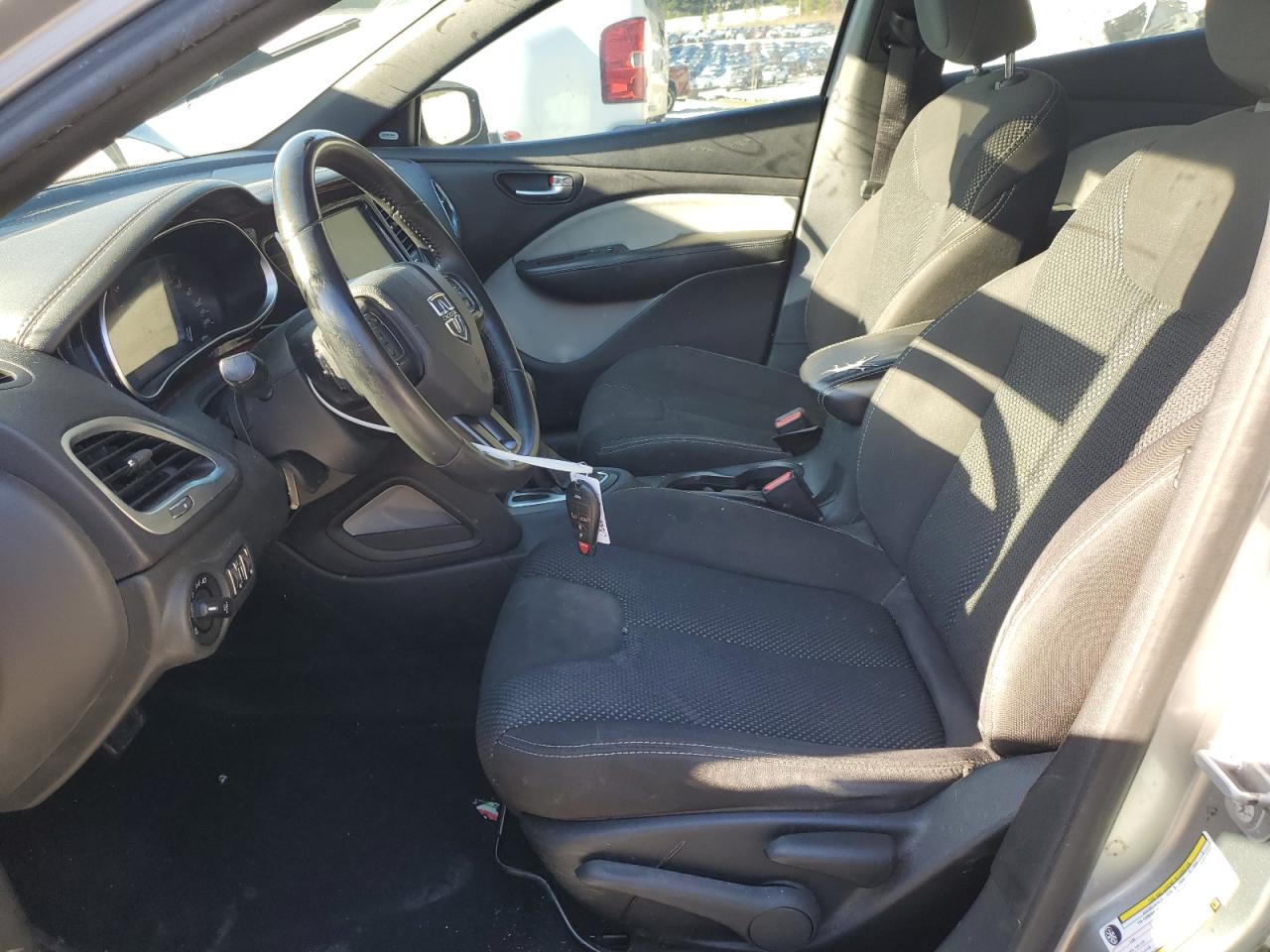 2015 Dodge Dart Sxt VIN: 1C3CDFBB6FD173255 Lot: 92372575