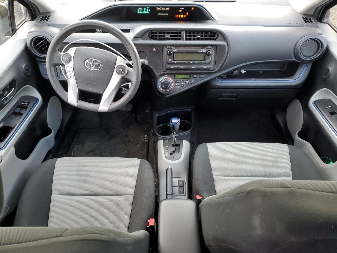 2013 Toyota Prius C VIN: JTDKDTB35D1531961 Lot: 92123115