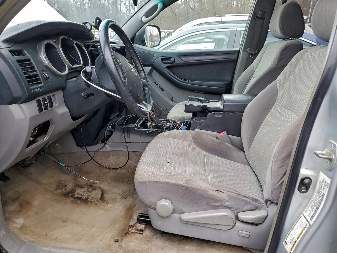 2005 Toyota 4Runner Sr5 VIN: JTEBU14R550073976 Lot: 94611655