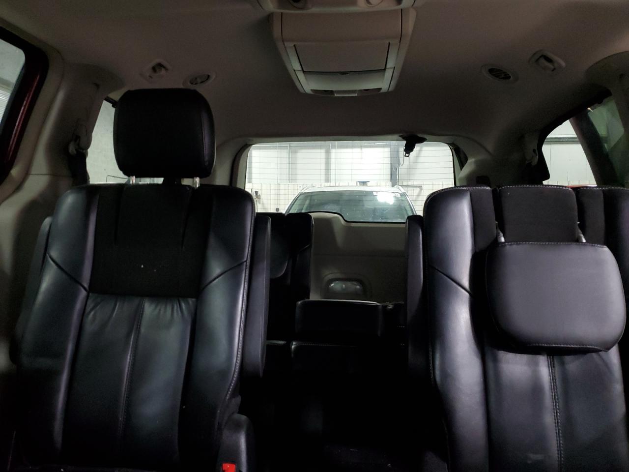 2016 Chrysler Town & Country Limited Platinum VIN: 2C4RC1GG1GR190883 Lot: 92636445