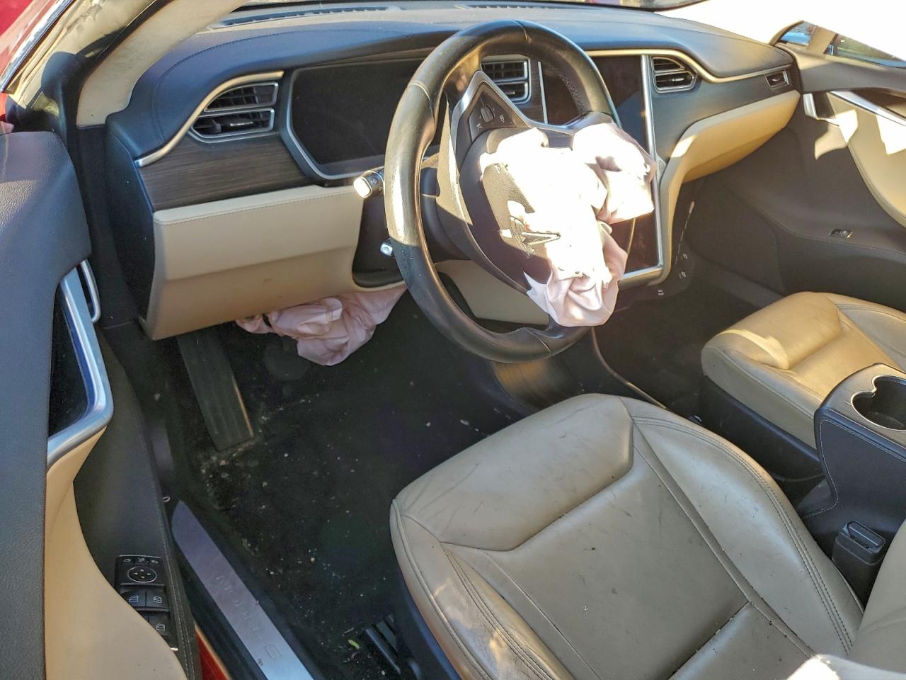 2015 Tesla Model S 85D VIN: 5YJSA1H24FF098154 Lot: 94525055