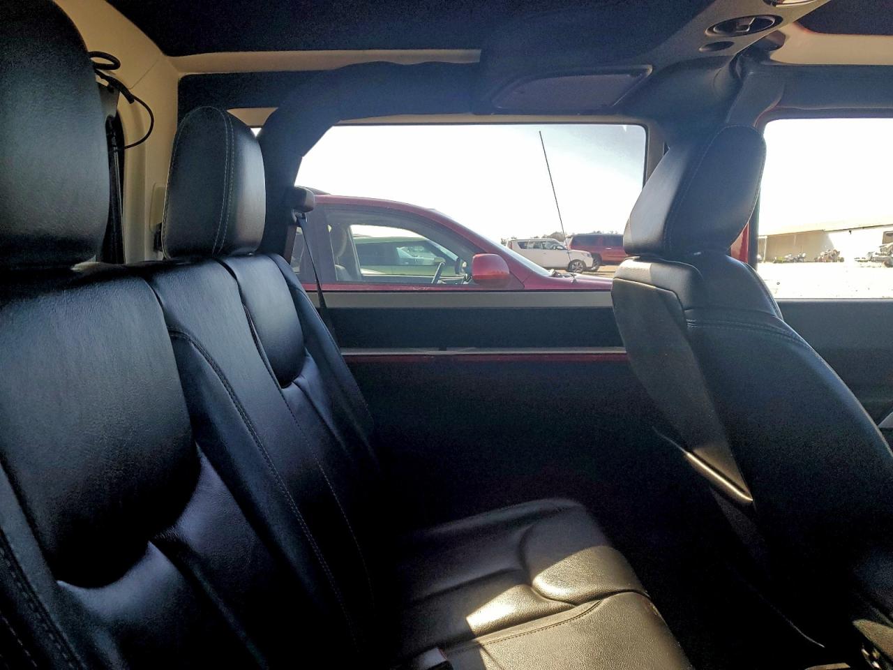 2017 Jeep Wrangler Sahara VIN: 1C4GJWBG0HL537597 Lot: 94249545