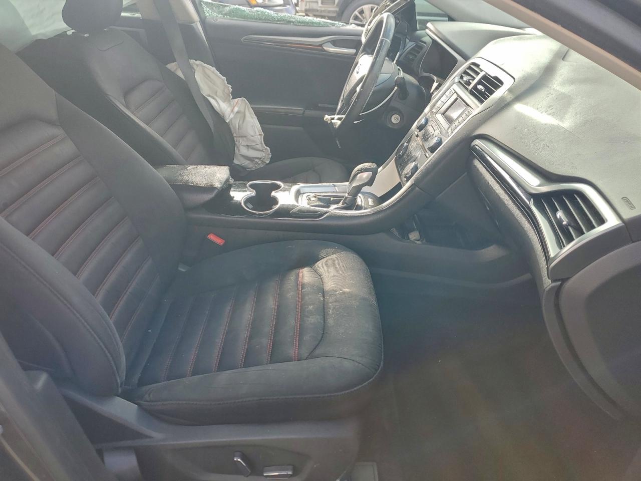 2015 Ford Fusion Se VIN: 3FA6P0H74FR214124 Lot: 93927645