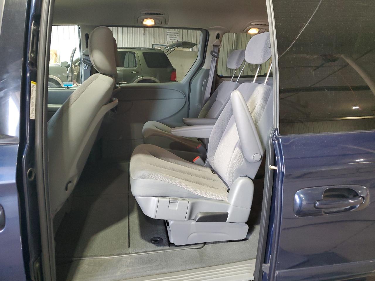 2005 Dodge Grand Caravan Sxt VIN: 2D4GP44L35R210341 Lot: 91497625