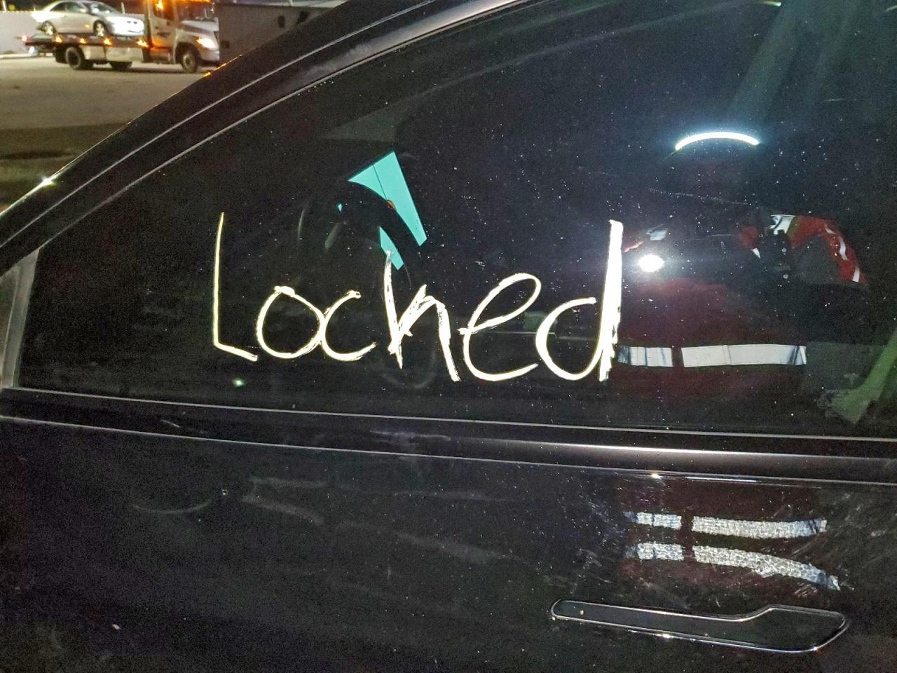 2021 Tesla Model 3 VIN: 868000 Lot: 93986745