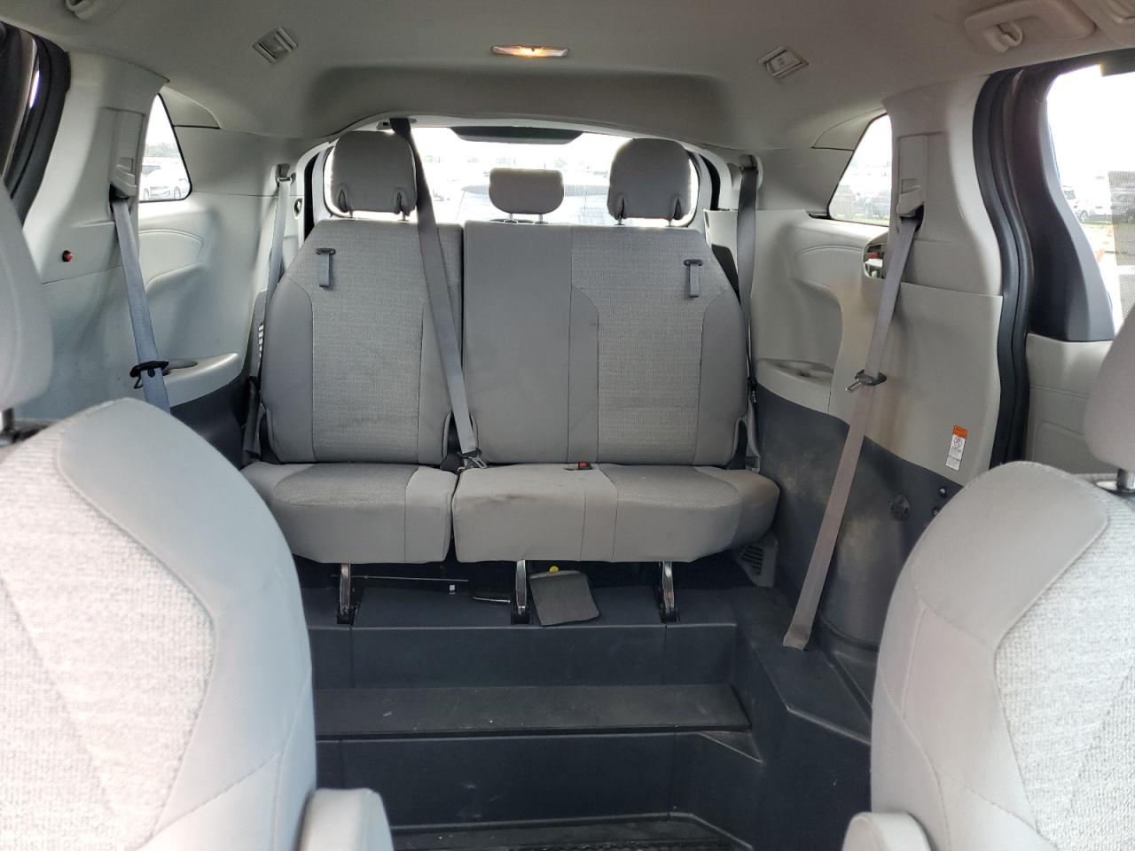 2022 Toyota Sienna Le VIN: 5TDKSKFC7NS063181 Lot: 92695765