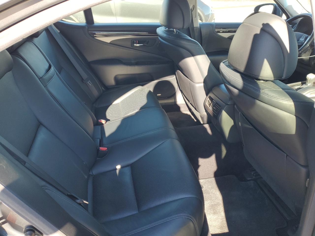 2017 Lexus Ls 460 VIN: JTHCL5EF1H5028370 Lot: 92224245