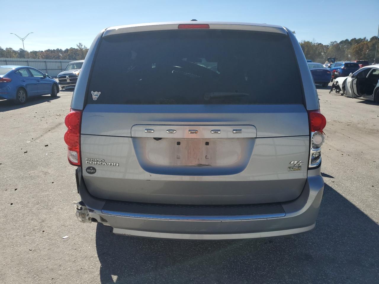 2016 Dodge Grand Caravan R/T VIN: 2C4RDGEG1GR370786 Lot: 91035075