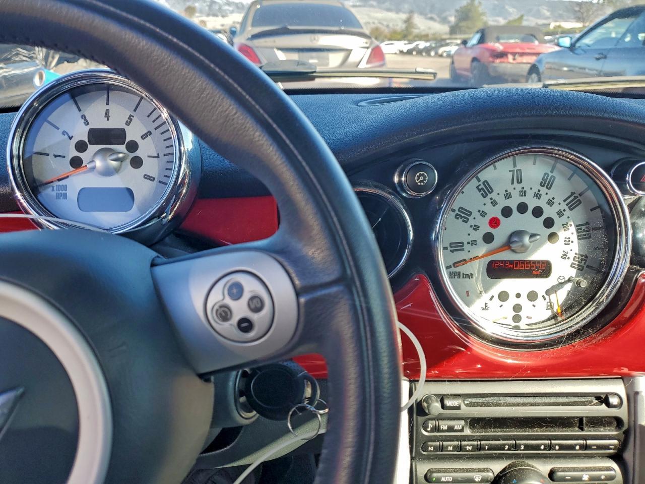 2006 Mini Cooper S VIN: WMWRE33536TL23710 Lot: 94144865