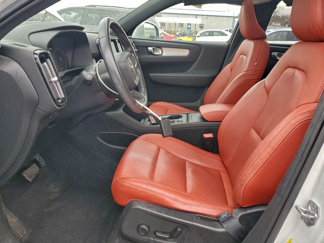 2019 Volvo Xc40 T5 Momentum VIN: YV4162XZ4K2009761 Lot: 94193765