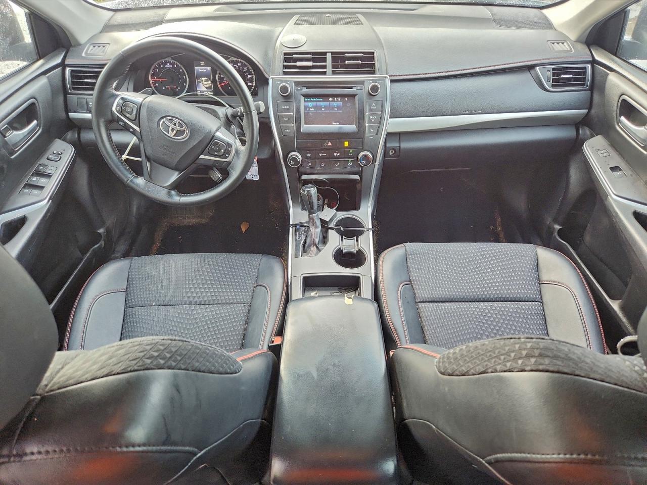 2015 Toyota Camry Le VIN: 4T1BF1FK4FU925352 Lot: 94052865