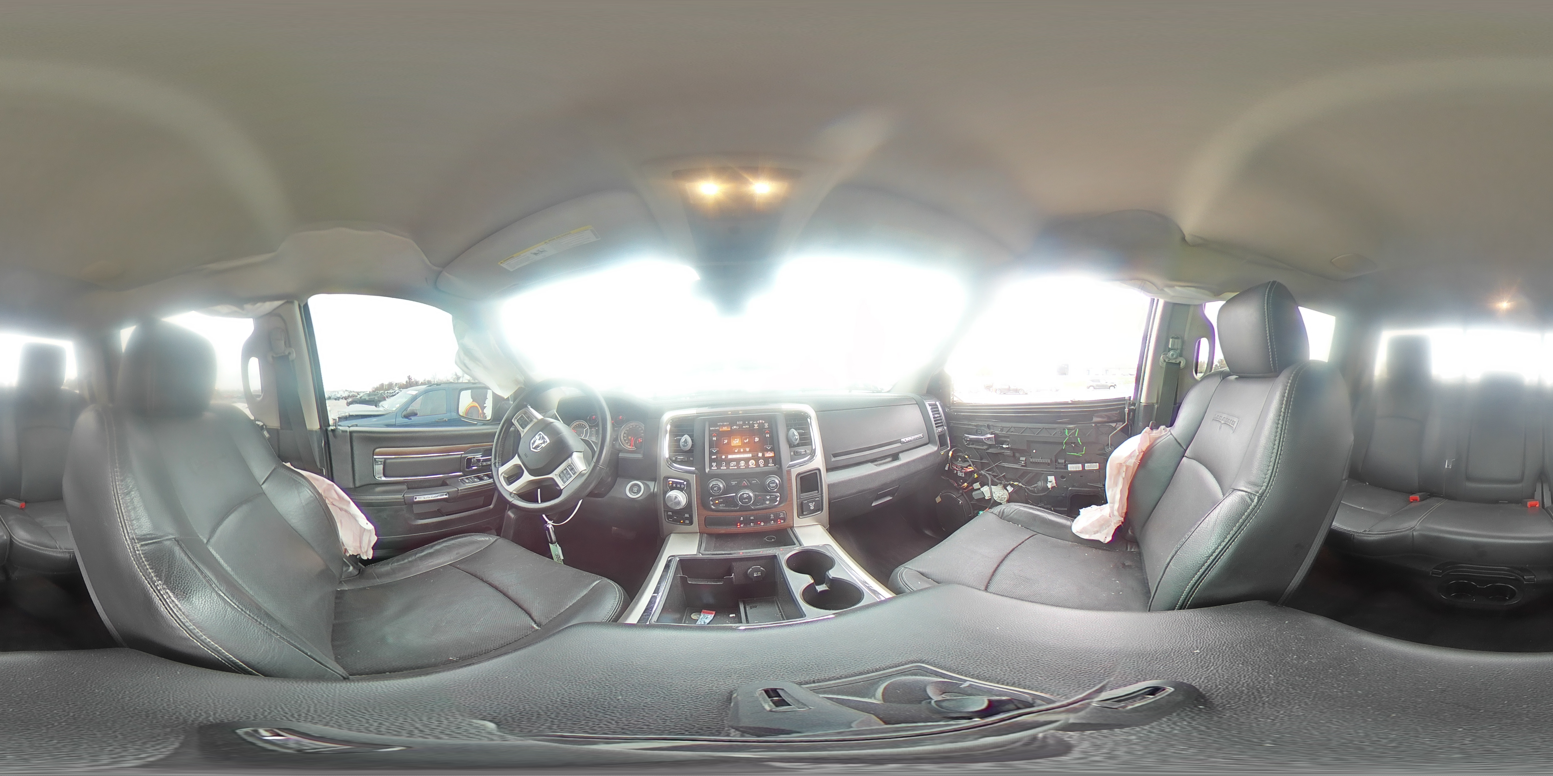 2015 Ram 1500 Laramie VIN: 1C6RR7NT3FS672860 Lot: 90436515