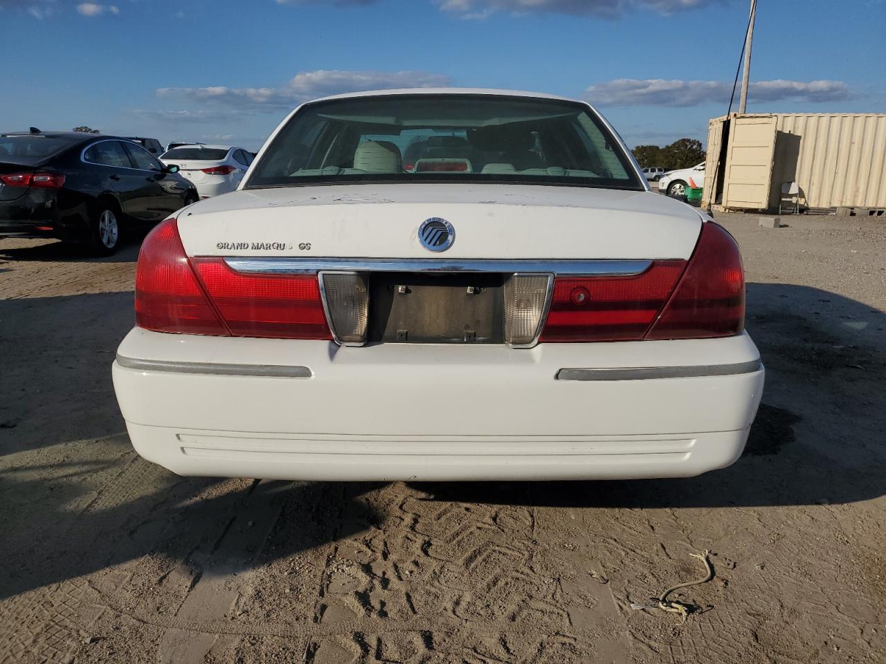 2005 Mercury Grand Marquis Gs VIN: 2MEFM74W85X639921 Lot: 92725035