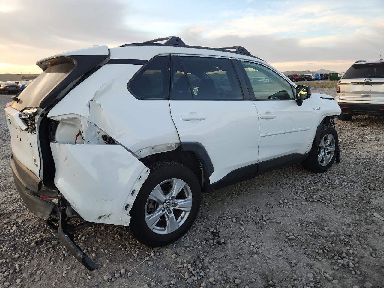 2020 Toyota Rav4 Le white null hybrid JTMLWRFV7LD546827 photo #4