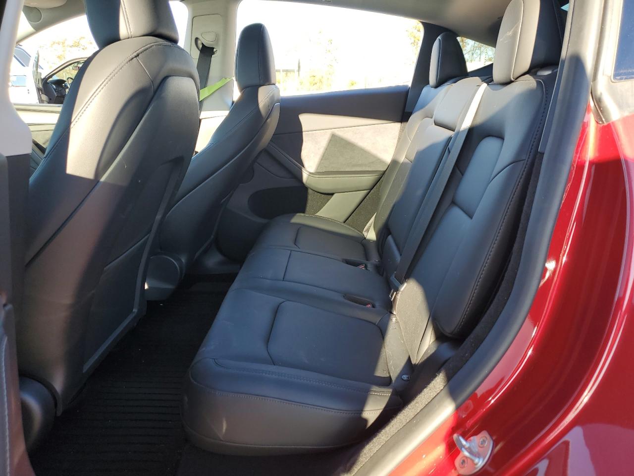 2024 Tesla Model Y VIN: 7SAYGDEE6RA237018 Lot: 91566645