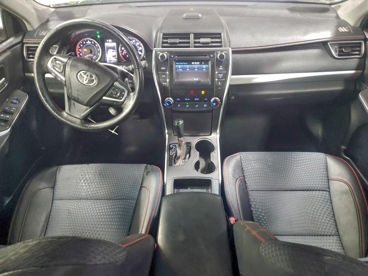 2015 Toyota Camry Le VIN: 4T1BF1FKXFU917711 Lot: 93540285