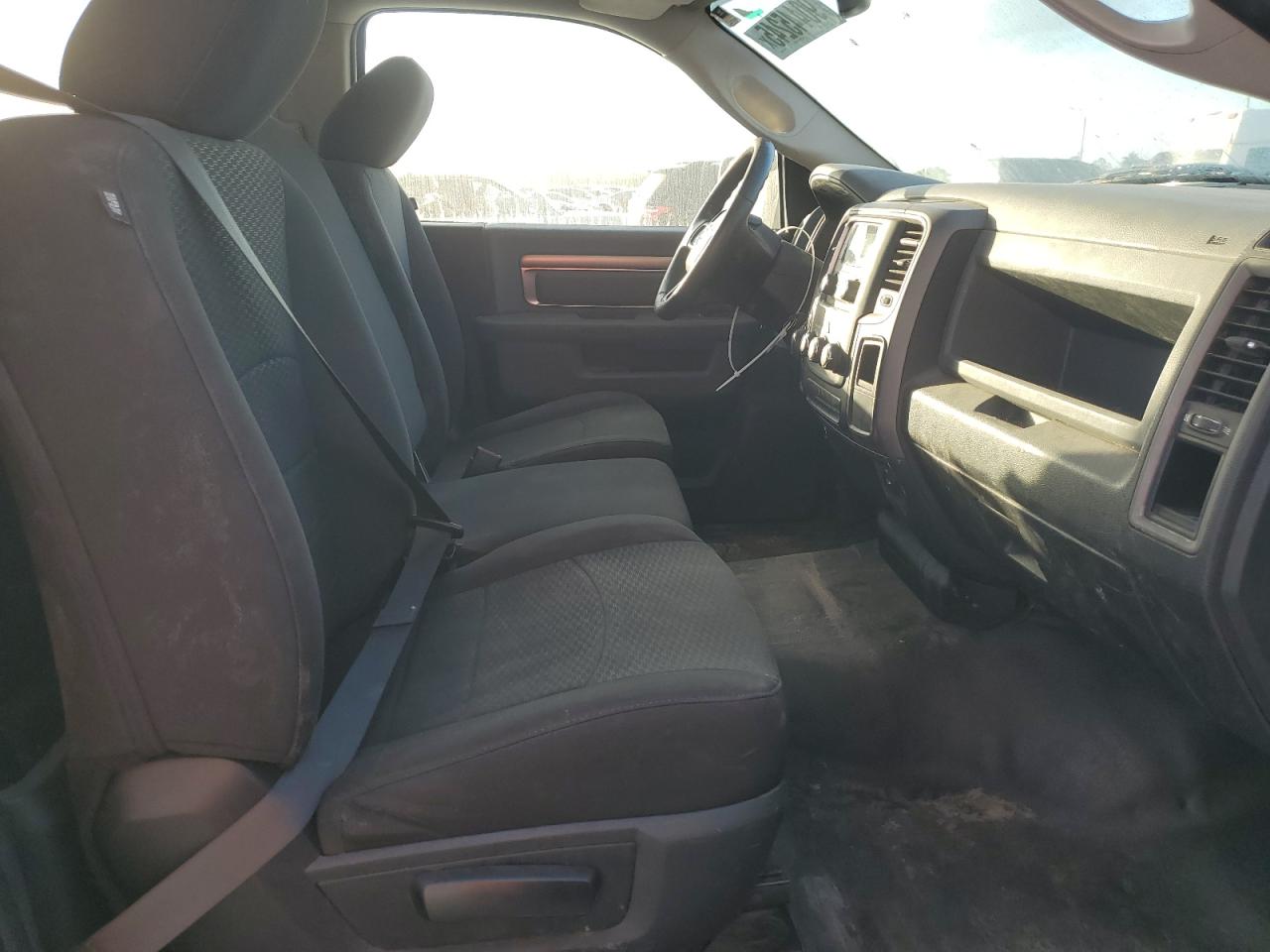 2020 Ram 1500 Classic Tradesman VIN: 3C6JR6DT5LG189849 Lot: 90445245